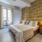 Stunning 1-bed In Heart Of *