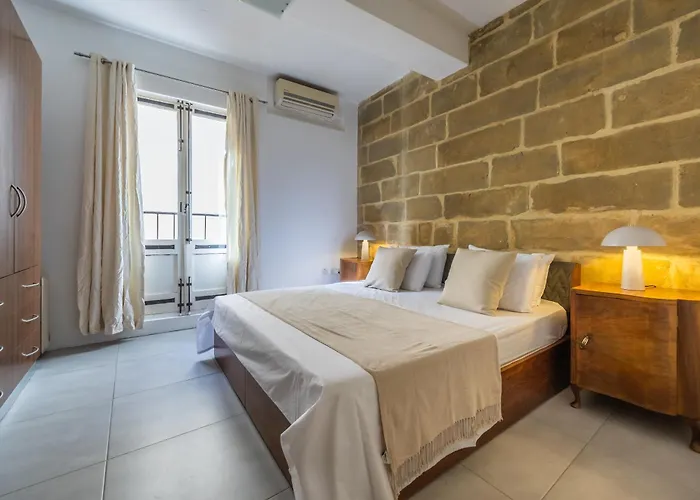 Stunning 1-bed In Heart Of *