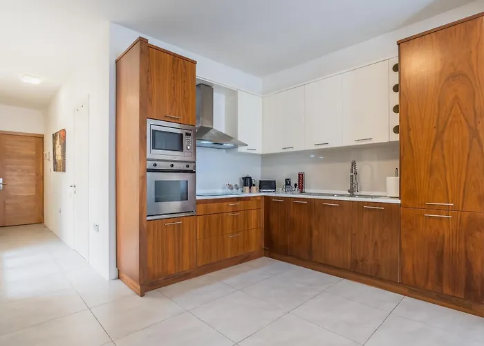 Stunning 1-bed In Heart Of